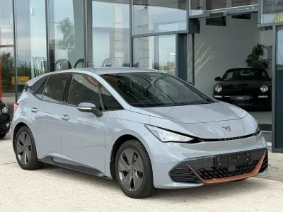 Gebraucht Cupra Born 150 kW (204 PS) 2023 Vaporgrau Kleinwagen