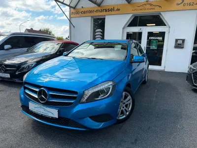 Gebraucht Mercedes A200 156 PS (114 kW) 2012 Suedseeblau Kleinwagen