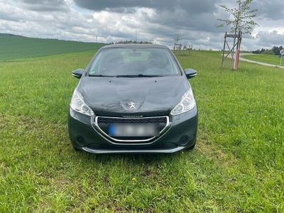 gebraucht Peugeot 208 1.2 Active PureTech 82 Active