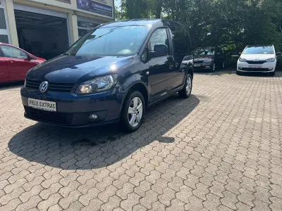 Gebraucht VW Caddy 102 PS (75 kW) 2013 Blau Van / Kleinbus