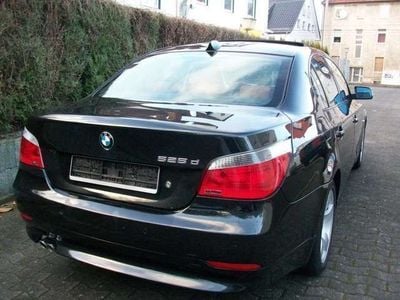 Gebraucht BMW 525 Advantage 177 PS (130 kW) 2007 Schwarz Limousine