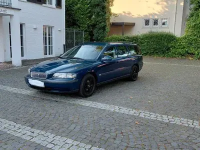 Gebraucht Volvo V70 140 PS (102 kW) 2001 Blau Kombi