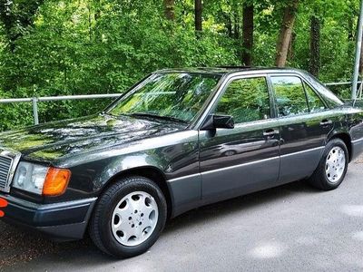 Occasion Mercedes E200 118 ch (86 kW) 1992 Noir Berline