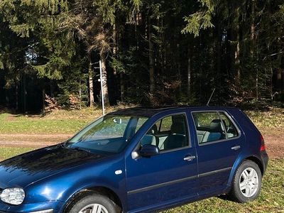 Gebraucht VW Golf IV 115 PS (84 kW) 2002 Blau Kleinwagen