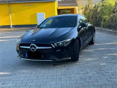 Gebraucht Mercedes CLA180 116 PS (85 kW) 2020 Schwarz Coupé