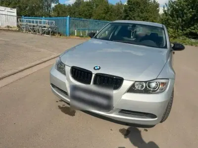 Gebraucht BMW 320 150 PS (110 kW) 2005 Silber Limousine