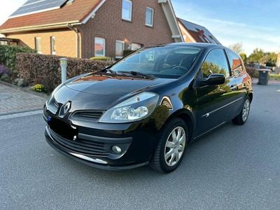 Gebraucht Renault Clio II 88 PS (64 kW) 2006 Schwarz Kleinwagen