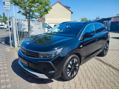 Gebraucht Opel Grandland X Business Elegance 131 PS (96 kW) 2022 Schwarz SUV