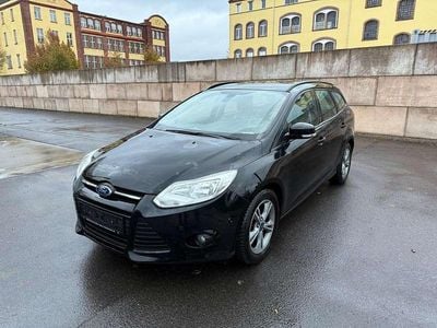 Gebraucht Ford Focus Champions Edition 125 PS (91 kW) 2013 Schwarz Kombi