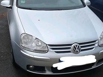 Silber Gebraucht 2006 VW Golf IV Edition Kleinwagen | 3.500 € (Etwas zu teuer)