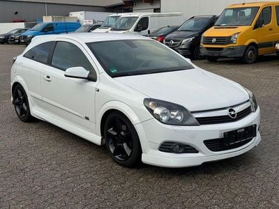Usata Opel Astra GTC OPC 116 CV (85 kW) 2009 Bianco Berlina