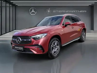 Gebraucht Mercedes GLC300 AMG 197 PS (144 kW) 2025 Rot SUV