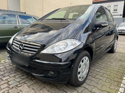 gebraucht Mercedes A150 klasse TÜV NEU Inspektion Neu, 8 Fach Bereift