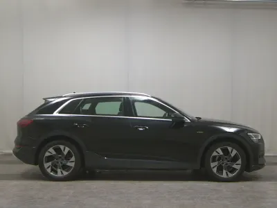 Gebraucht Audi e-tron Ambiente 300 kW (408 PS) 2020 Schwarz SUV