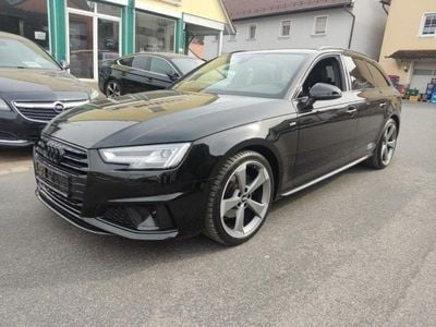 Schwarz Gebraucht 2019 Audi A4 Kombi | 12.500 €