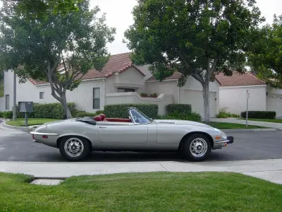 Gebraucht Jaguar E-Type 269 PS (197 kW) 1973 Silber Cabrio