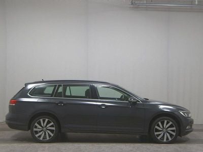 Gebraucht VW Passat Comfortline 150 PS (110 kW) 2019 Grau Kombi