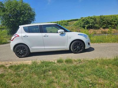 Gebraucht Suzuki Swift Comfort 94 PS (69 kW) 2011 Weiß Kleinwagen