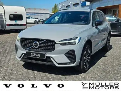 Używany Volvo XC60 Plus 197 KM (144 kW) 2024 Szary SUV
