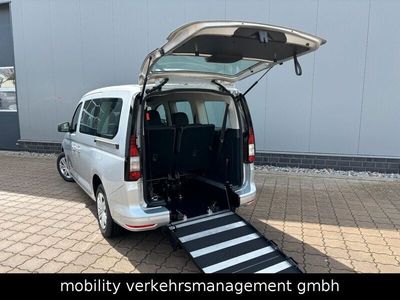Używany VW Caddy Maxi 122 KM (89 kW) 2024 Srebrny Minivan