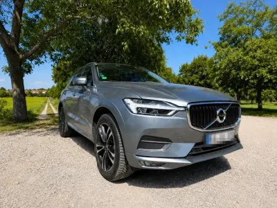 Gebraucht Volvo XC60 Momentum 190 PS (139 kW) 2020 Grau SUV