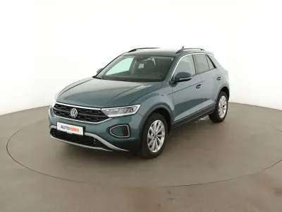 Gebraucht VW T-Roc Life 150 PS (110 kW) 2023 Blau SUV