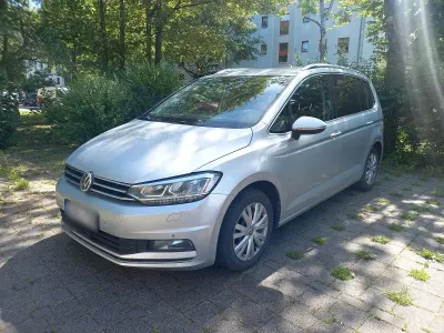 Gebraucht VW Touran Highline 150 PS (110 kW) 2016 Silber Van / Kleinbus