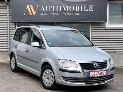Second-hand VW Touran Conceptline 105 CP (77 kW) 2008 Argintiu Monovolum