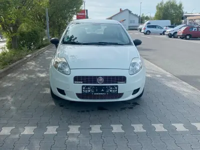 Usata Fiat Punto 70 CV (51 kW) 2009 Bianco Utilitaria