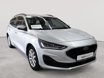Gebraucht Ford Focus Cool & Connect 120 PS (88 kW) 2022 Moondust silber metallic Kombi