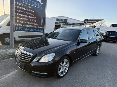 Gebraucht Mercedes E200 Avantgarde 136 PS (100 kW) 2012 Schwarz Kombi