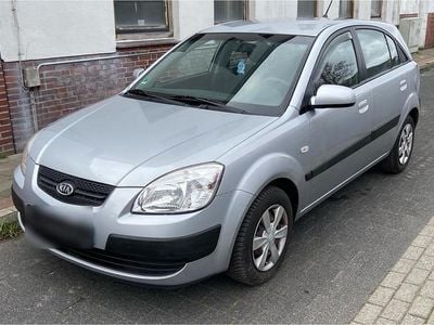 Second-hand Kia Rio 97 CP (71 kW) 2008 Argintiu Hatchback