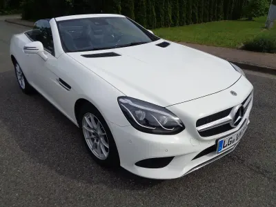 Gebraucht Mercedes SLC180 155 PS (114 kW) 2018 Weiß Cabrio