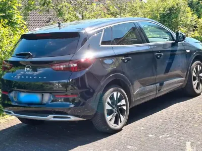 Gebraucht Opel Grandland X GS Line 131 PS (96 kW) 2024 Schwarz SUV