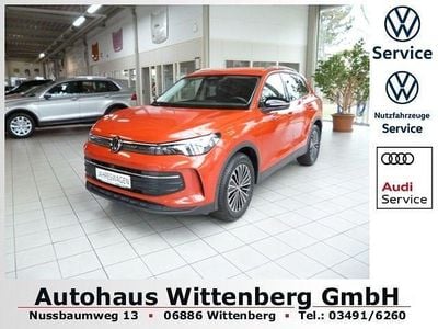 Gebraucht VW Tiguan Goal 150 PS (110 kW) 2025 Rot SUV