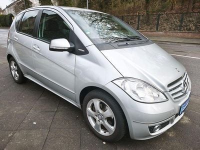 Usata Mercedes A180 Avantgarde 116 CV (85 kW) 2012 Argento Berlina