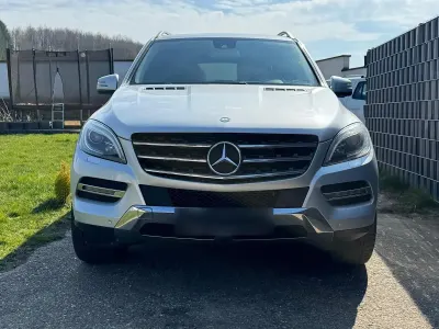 Gebraucht Mercedes ML350 258 PS (189 kW) 2013 Grau SUV