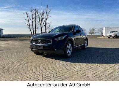 Schwarz metallic Gebraucht 2011 Infiniti Fx35 SUV | 16.900 €