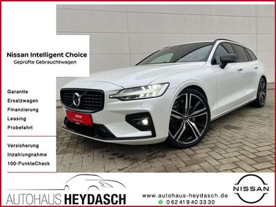 Crystal white / metallic Gebraucht 2020 Volvo V60 R-Design Kombi | 28.875 € (Teuer)