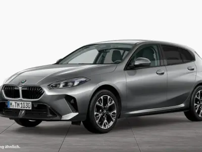 Gebraucht BMW 120 156 PS (114 kW) 2025 Skyscraper grau Kleinwagen