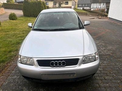 Gebraucht Audi A3 125 PS (91 kW) 1997 Silber Kleinwagen
