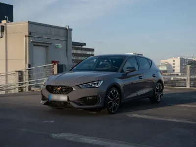 Gebraucht Cupra Leon 150 PS (110 kW) 2023 Grau Limousine