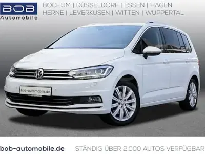 Begagnad VW Touran Highline 150 HK (110 kW) 2019 Vit Minibuss