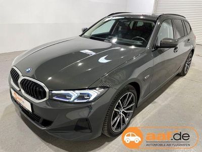 Gebraucht BMW 330e Sport Line 292 PS (214 kW) 2022 Grau Kombi