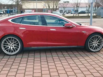 Gebraucht Tesla Model S 319 kW (435 PS) 2015 Kleinwagen