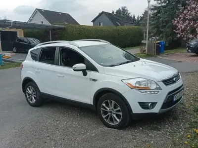 Gebraucht Ford Kuga Titanium 163 PS (119 kW) 2012 Weiß SUV