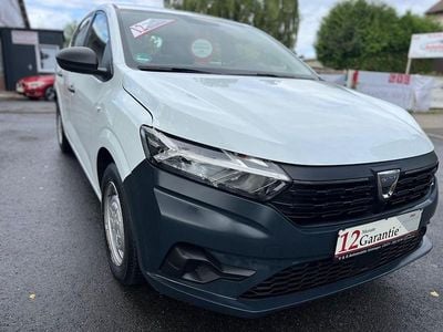 Gebraucht Dacia Sandero Acces 67 PS (49 kW) 2021 Weiß Kleinwagen
