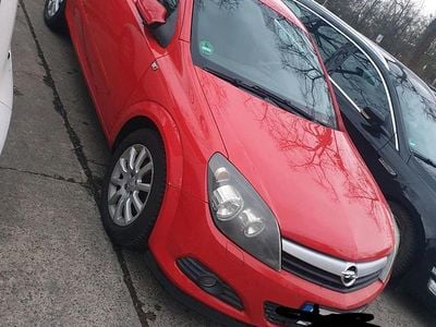 Gebraucht Opel Astra GTC 105 PS (77 kW) 2007 Rot Limousine