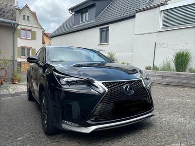Brugt Lexus NX300h Sport Line 114 HK (83 kW) 2015 Sort SUV