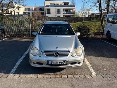 Gebraucht Mercedes C220 150 PS (110 kW) 2004 Grau Coupé